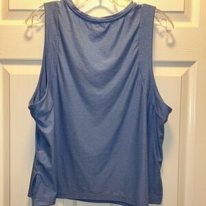 Old Navy Active Tank - Size L (NWOT)